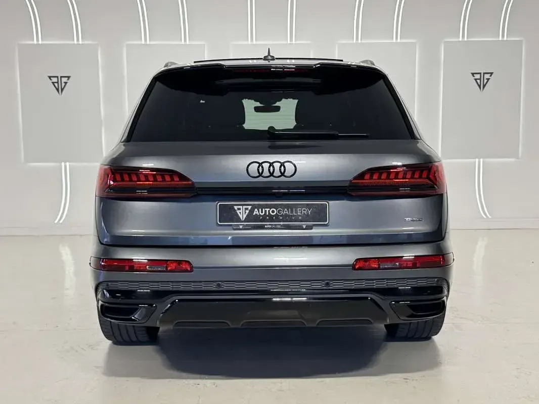 Usado Audi Q7 S-Line 286 CV (210 kW) 2023 Gris SUV