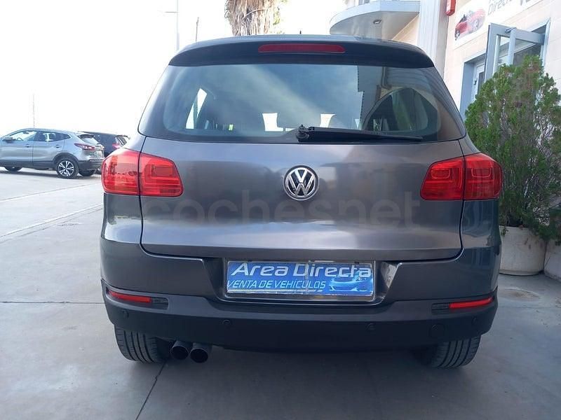 Usado VW Tiguan 110 CV (80 kW) 2011 Gris / plata SUV