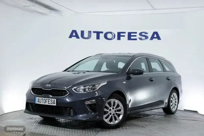 Gris Usado 2019 Kia Ceed Sportswagon Familiar | 13.450 € (Buen precio) - Imagen 1/4
