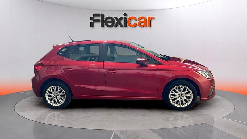 Usado Seat Ibiza CONNECT 75 CV (55 kW) 2017 Rojo Utilitario