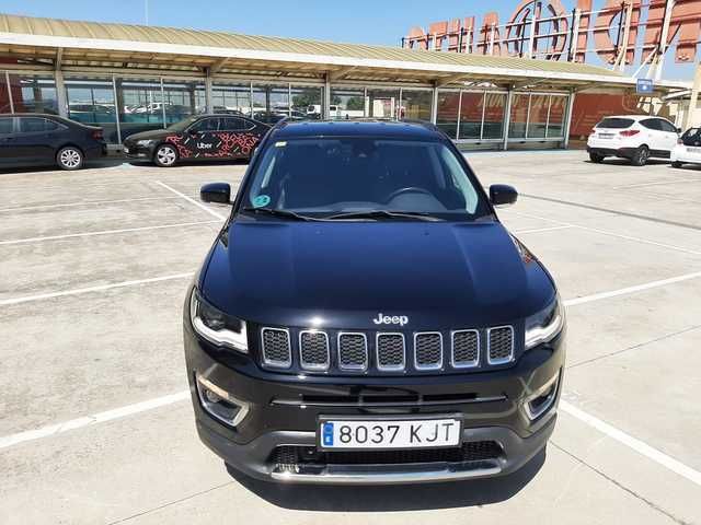 Negro Usado 2018 Jeep Compass Limited SUV | 15.900 € (Precio justo) - Imagen 1/4