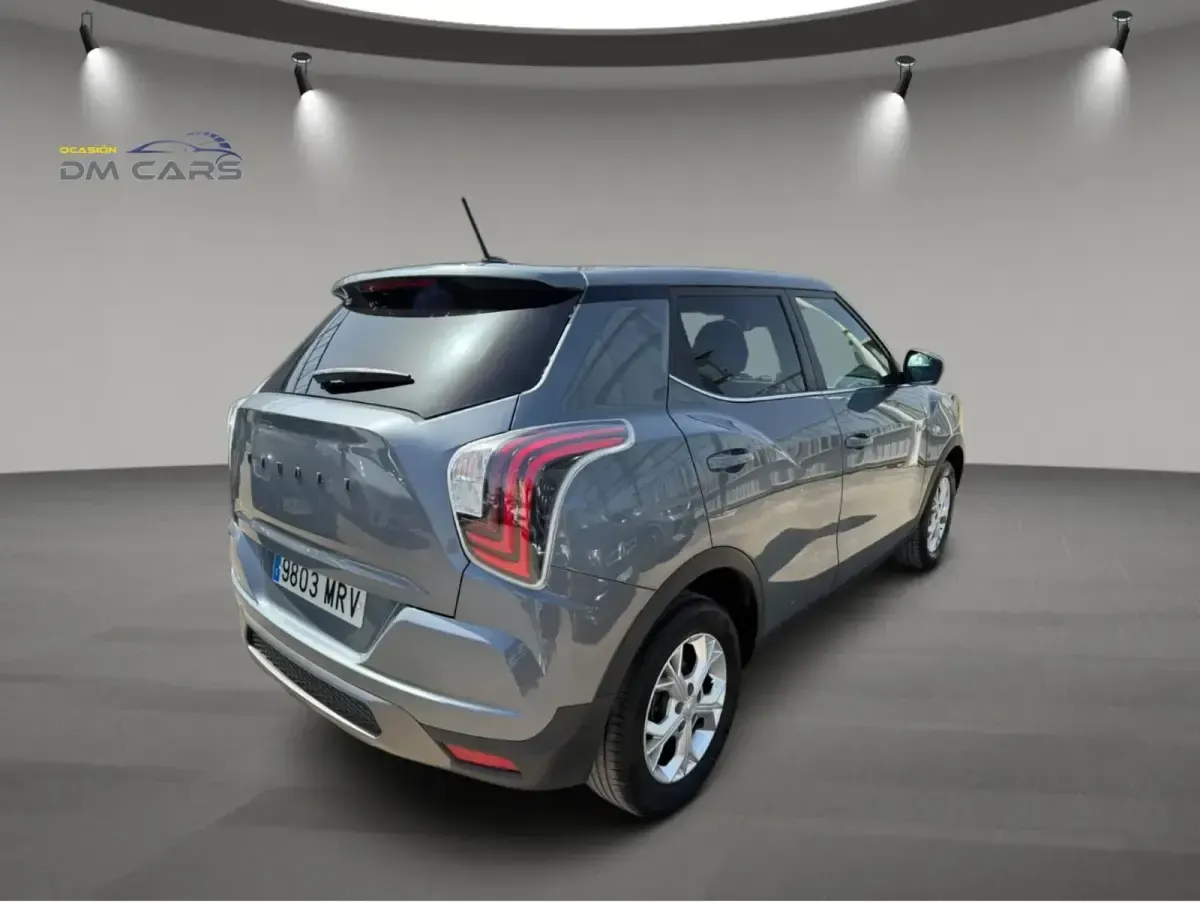 Usado SsangYong Tivoli 135 CV (99 kW) 2024 Gris SUV