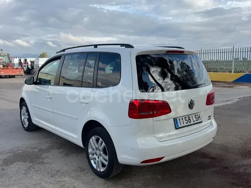 Usado VW Touran Highline 140 CV (102 kW) 2009 Blanco Monovolumen