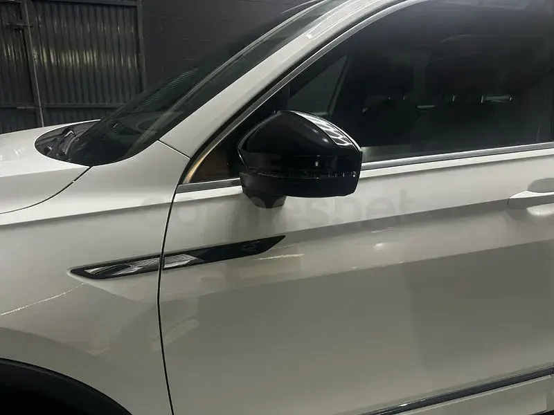 Usado VW Tiguan R-line 150 CV (110 kW) 2023 Blanco SUV