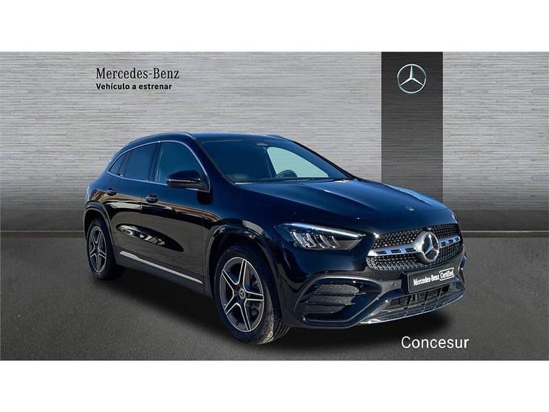 Usado Mercedes GLA200 150 CV (110 kW) 2025 Negro SUV