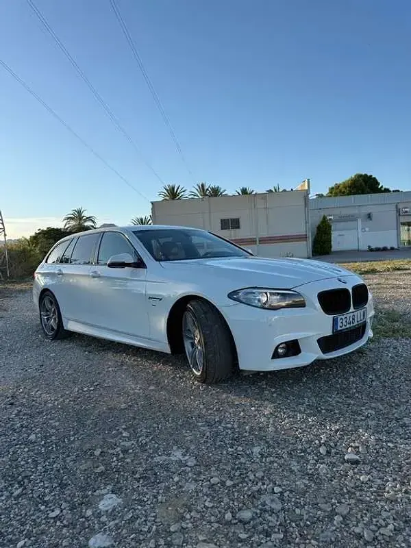 Usado BMW 530 Comfort Edition 258 CV (189 kW) 2013 Blanco Familiar