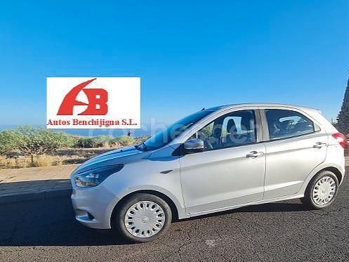 Gris / plata Usado 2018 Ford Ka Plus Ultimate Utilitario | 9900 € (Precio justo) - Imagen 1/4