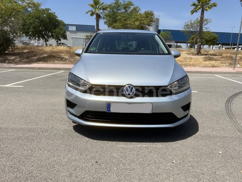 Usado VW Golf Sportsvan Advance 125 CV (91 kW) 2015 Gris / plata Monovolumen