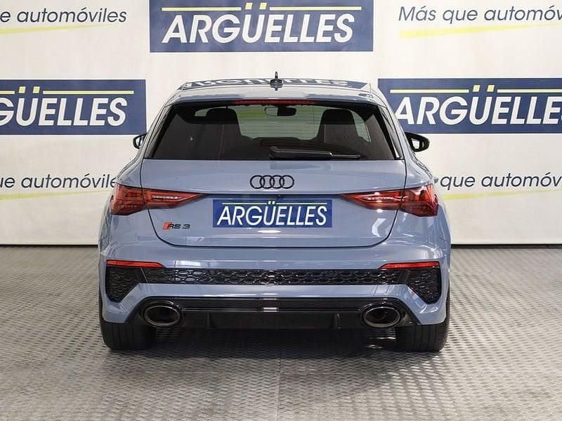 Usado Audi RS3 400 CV (294 kW) 2022 Gris / plata Berlina