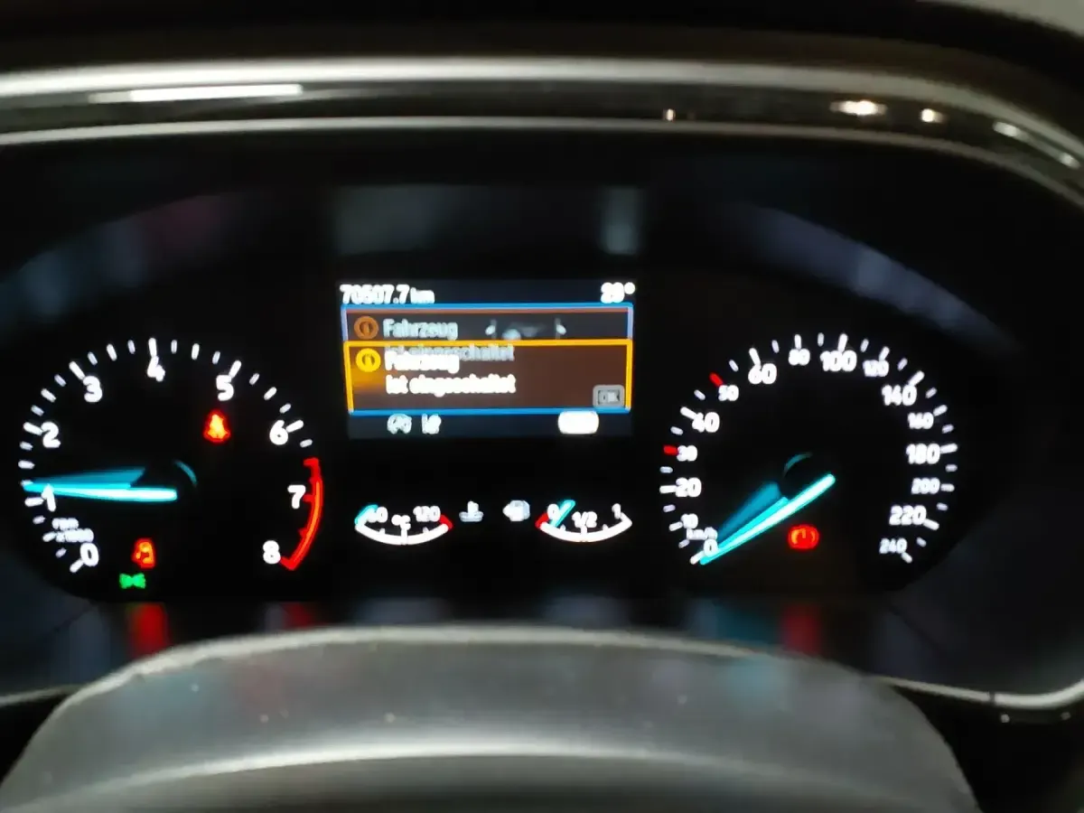 Usado Ford Focus ST-Line 125 CV (91 kW) 2023 Azul Utilitario