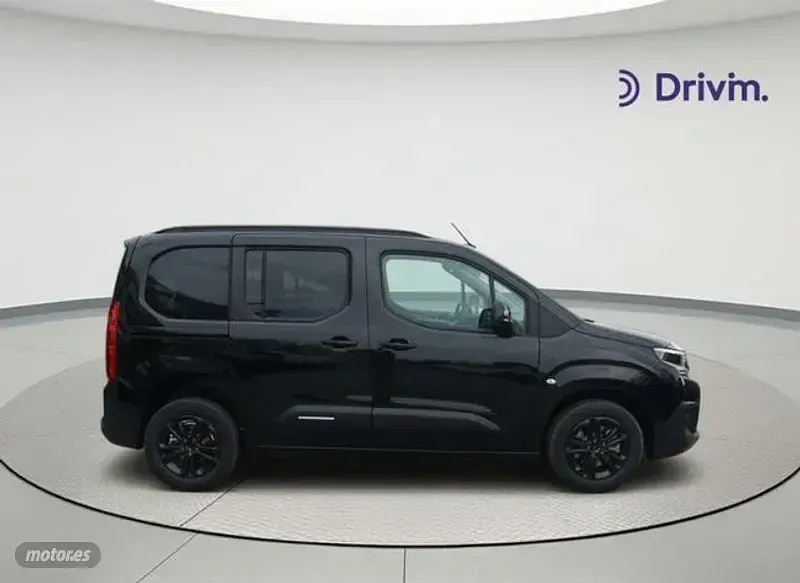 Nuevo Citroën Berlingo 102 CV (75 kW) 2025 Negro Monovolumen
