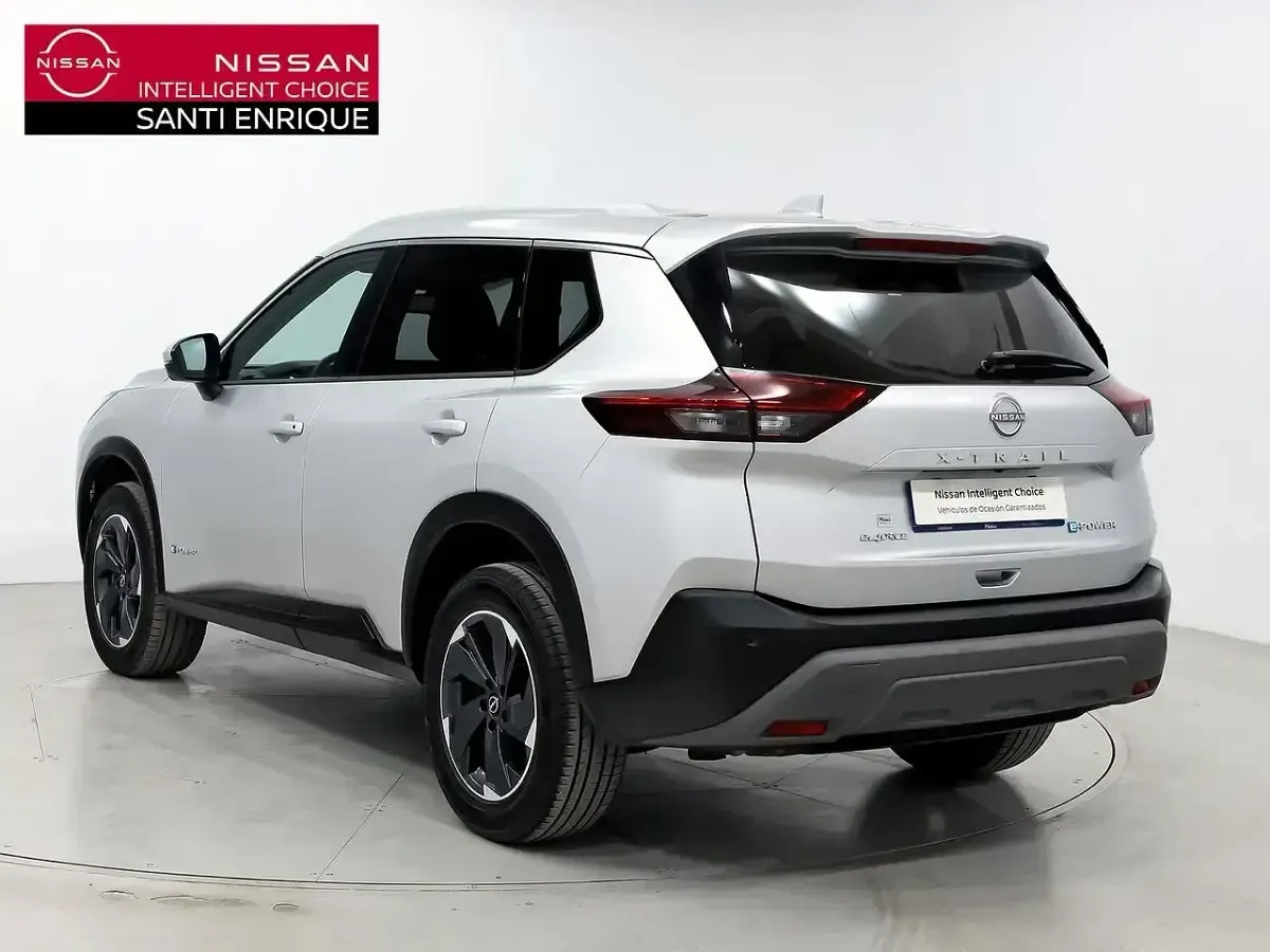 Usado Nissan X-Trail N-Connecta 213 CV (156 kW) 2025 Gris SUV