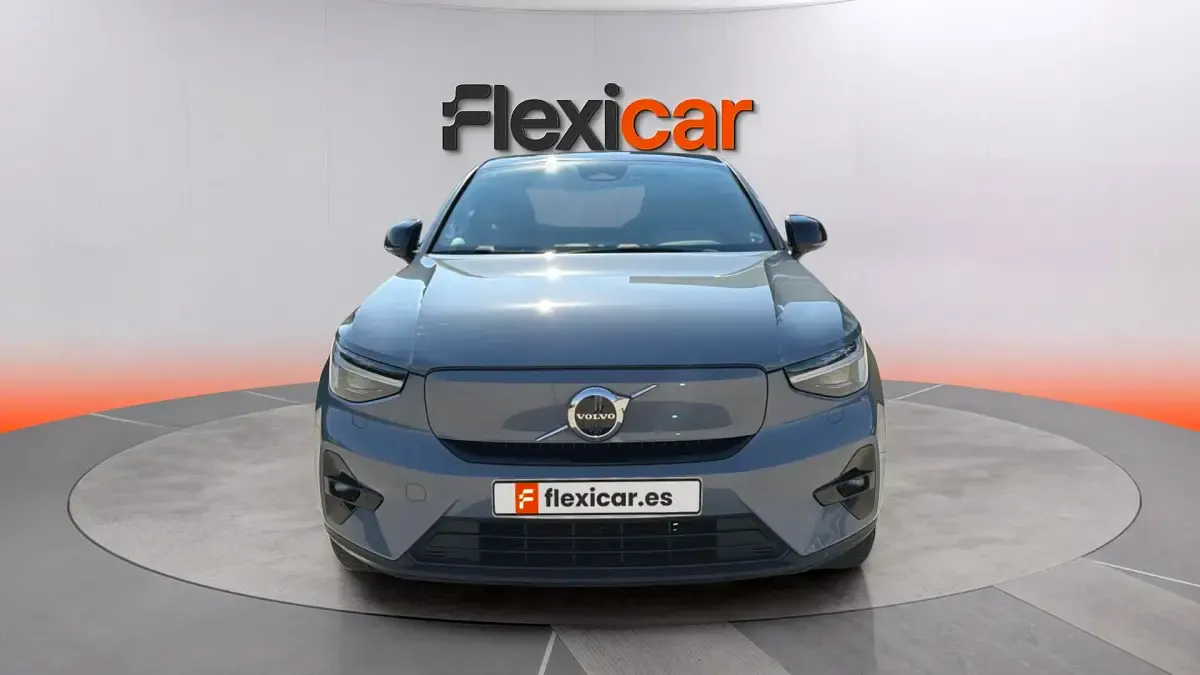 Usado Volvo C40 300 kW (408 CV) 2022 Gris SUV