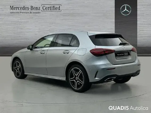 Usado Mercedes A250 218 CV (160 kW) 2025 Plata hightech