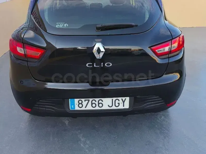 Usado Renault Clio IV Authentique 75 CV (55 kW) 2015 Negro Berlina