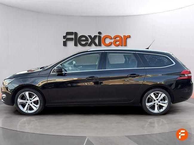 Usado Peugeot 308 SW Active 130 CV (95 kW) 2017 Negro Familiar
