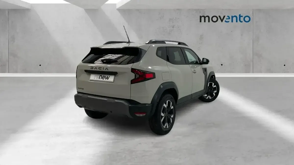 Usado Dacia Duster Extreme 100 CV (73 kW) 2025 Beige SUV