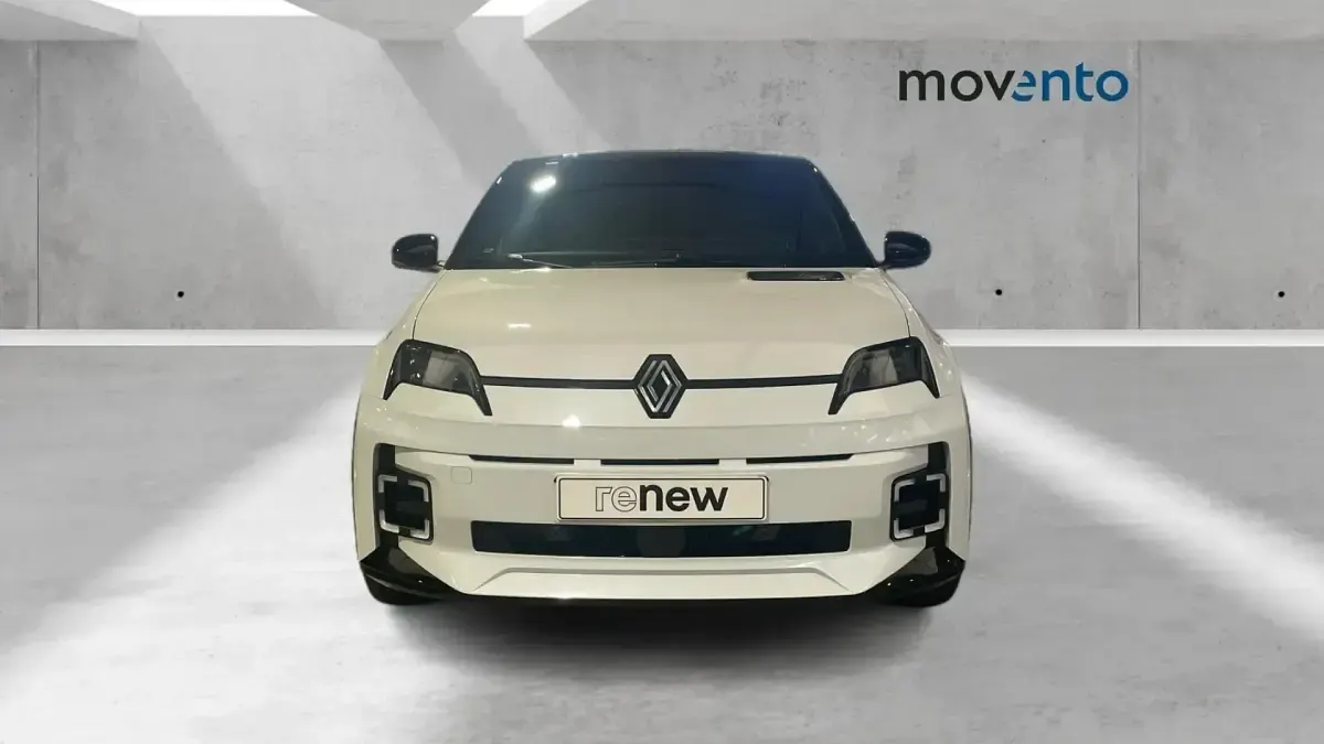Käytetty Renault R5 Iconic 110 kW (150 HP) 2025 Valkoinen Viistoperä