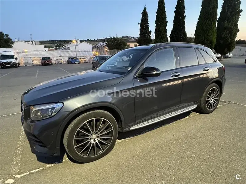 Usado Mercedes GLC250 AMG line 204 CV (150 kW) 2016 Gris / plata SUV