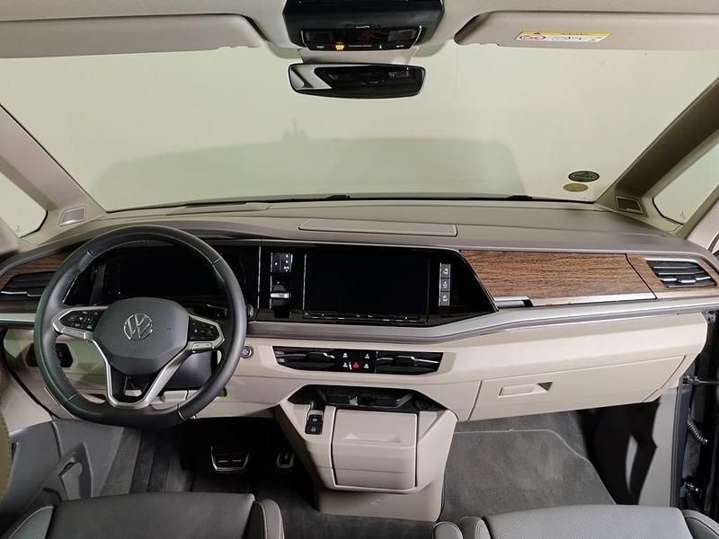 Usado VW Multivan Style 150 CV (110 kW) 2025 Gris Van