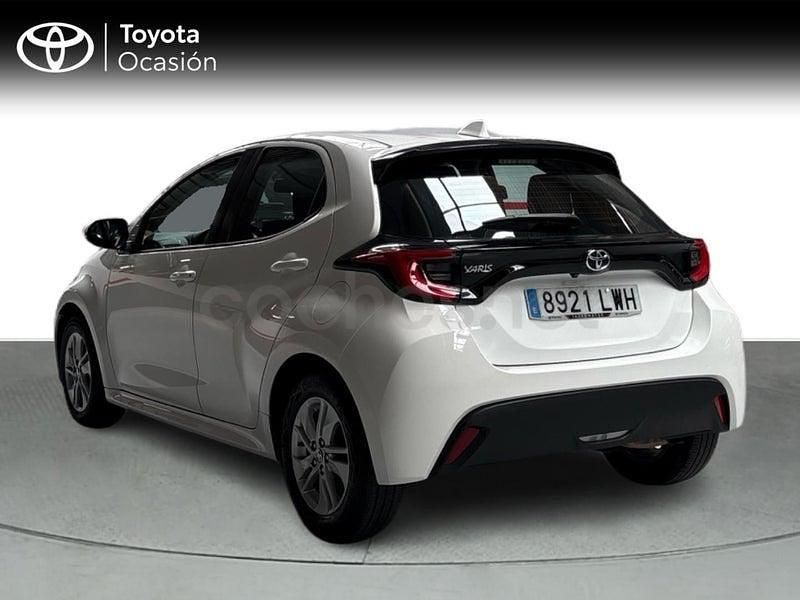 Usado Toyota Yaris 125 CV (91 kW) 2022 Blanco Utilitario