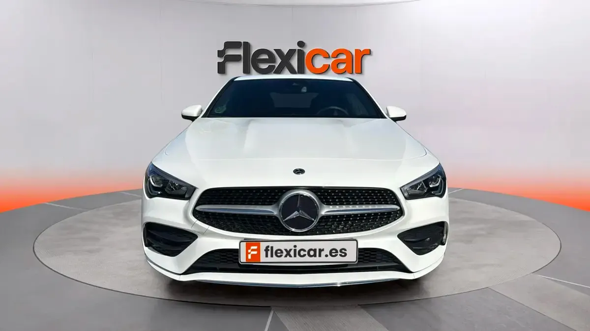 Usado Mercedes CLA180 136 CV (100 kW) 2022 Blanco Coupe