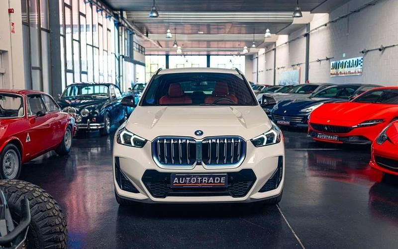 Usado BMW iX1 Comfort Edition 230 kW (313 CV) 2023 Blanco SUV