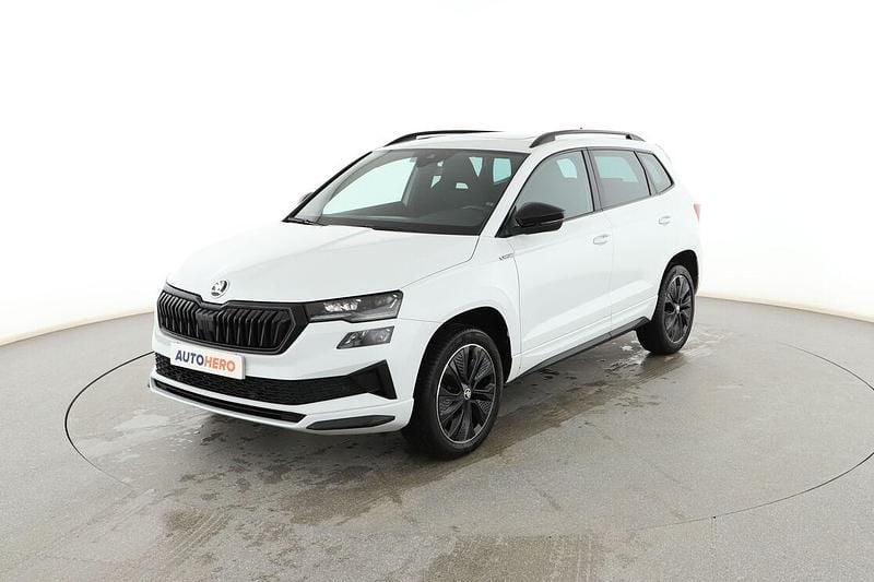 Usado Skoda Karoq SportLine 150 CV (110 kW) 2022 Blanco SUV