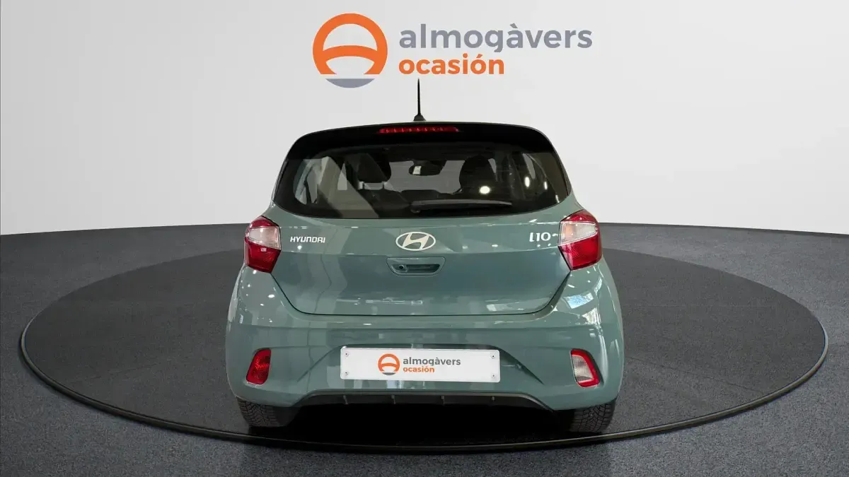 Usado Hyundai i10 67 CV (49 kW) 2023 Verde Utilitario