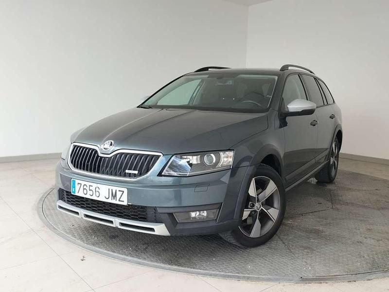 Usado Skoda Octavia 184 CV (135 kW) 2016 Verde Utilitario