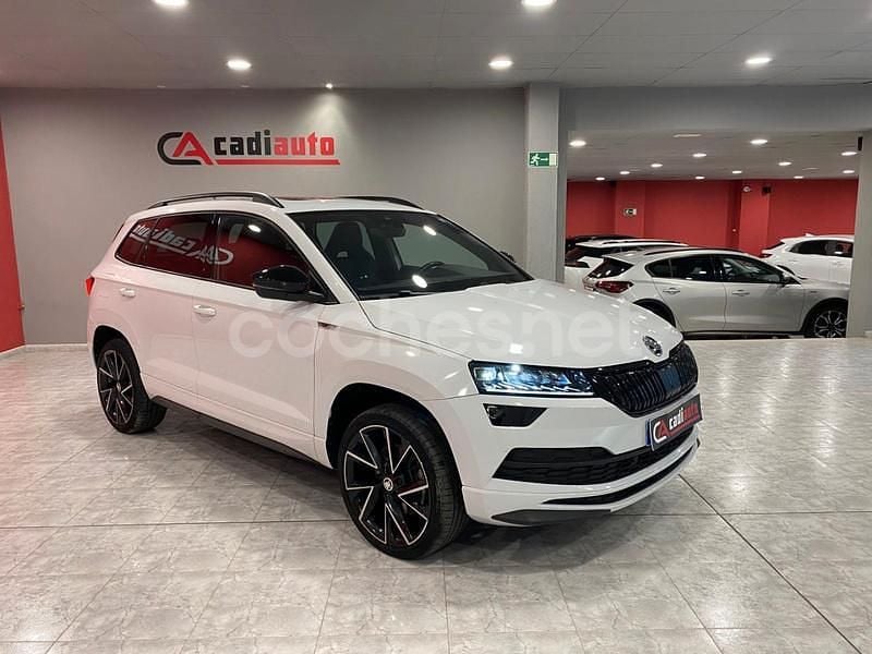 Usado Skoda Karoq SportLine 150 CV (110 kW) 2021 Blanco SUV