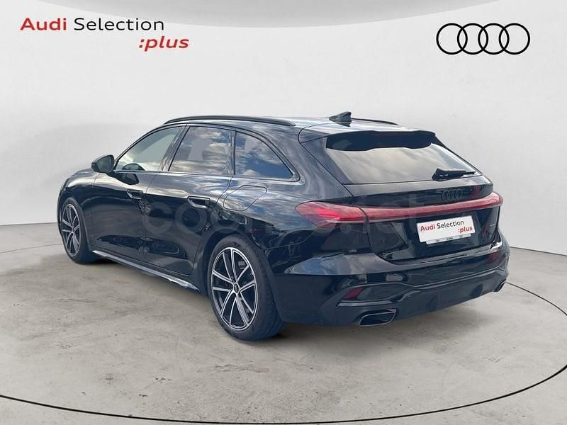 Usado Audi A5 Ambiente 299 CV (219 kW) 2025 Negro Familiar
