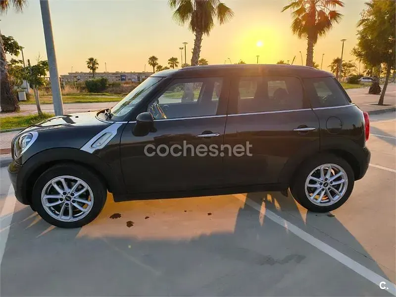 Usado Mini Cooper D Countryman 112 CV (82 kW) 2016 Marrón SUV