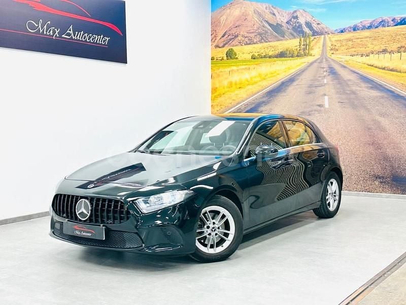 Usado Mercedes A180 116 CV (85 kW) 2018 Negro Berlina