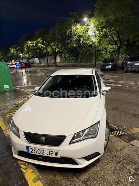 Usado Seat Leon ST Ecomotive 110 HP (80 kW) 2016 Branco Carrinha