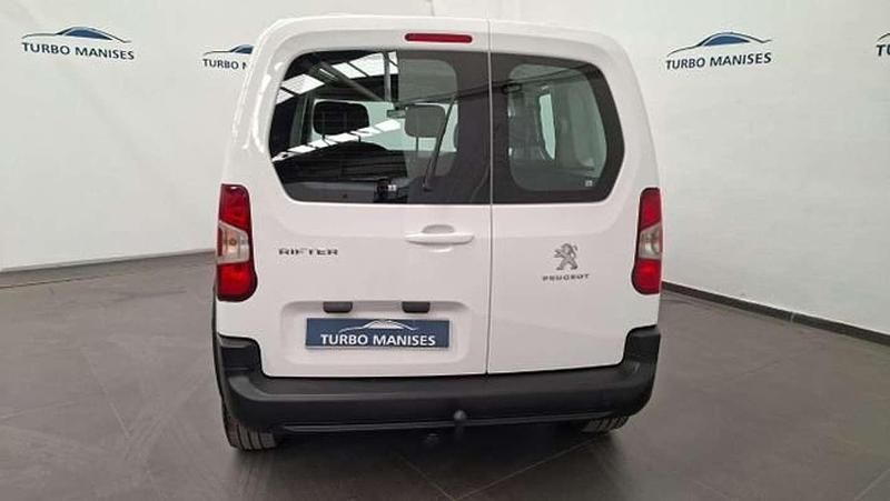 Usado Peugeot Rifter Active 99 CV (72 kW) 2022 Blanco Monovolumen