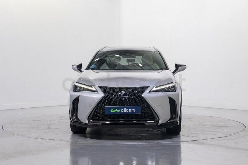 Usado Lexus UX Sport Line 184 CV (135 kW) 2020 Gris / plata SUV