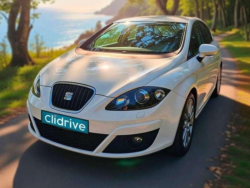 Usado Seat Altea Style 160 CV (117 kW) 2011 Gris Monovolumen