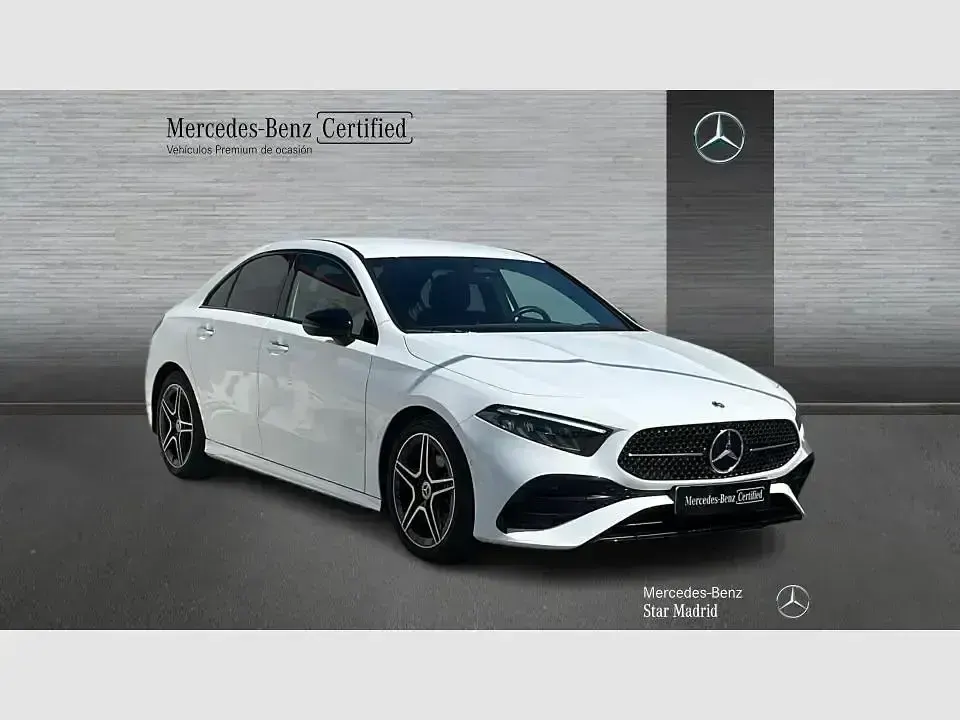 Usado Mercedes A200 150 CV (110 kW) 2025 Blanco Berlina