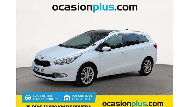 Blanco Usado 2013 Kia Ceed Utilitario | 8190 € (Super precio) - Imagen 1/4