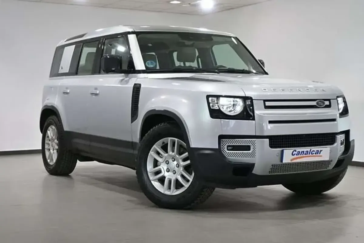 Usado Land Rover Defender SE 249 CV (183 kW) 2021 Plateado SUV