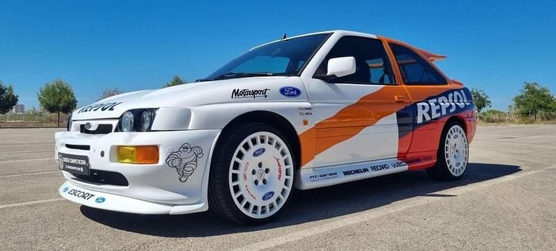 Usado Ford Escort RS 150 CV (110 kW) 1992 Blanco Utilitario