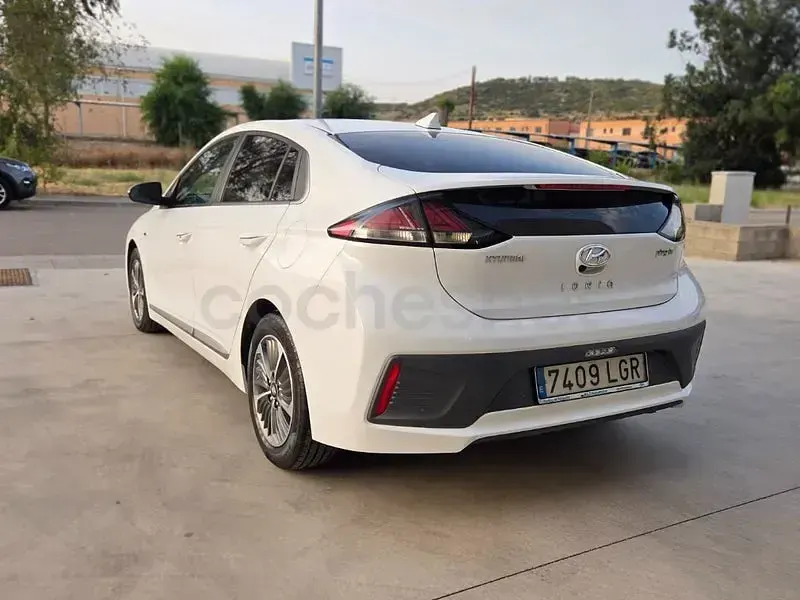 Usado Hyundai Ioniq 141 CV (103 kW) 2020 Blanco Utilitario