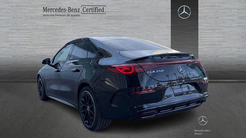 Nuevo Mercedes CLA250 200 CV (147 kW) 2025 Negro Berlina