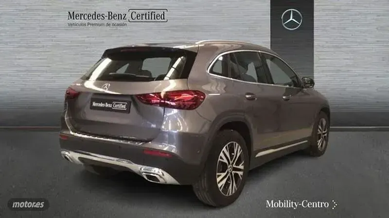 Usado Mercedes GLA200 Progressive 150 CV (110 kW) 2024 Gris SUV