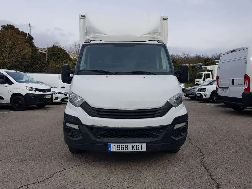 Usado Iveco Daily 136 CV (100 kW) 2018 Van