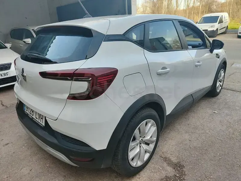 Usado Renault Captur Intens 100 CV (73 kW) 2021 Blanco SUV