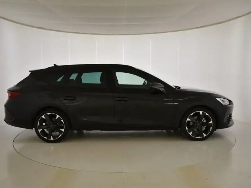 Usado Cupra Leon 150 CV (110 kW) 2024 Negro