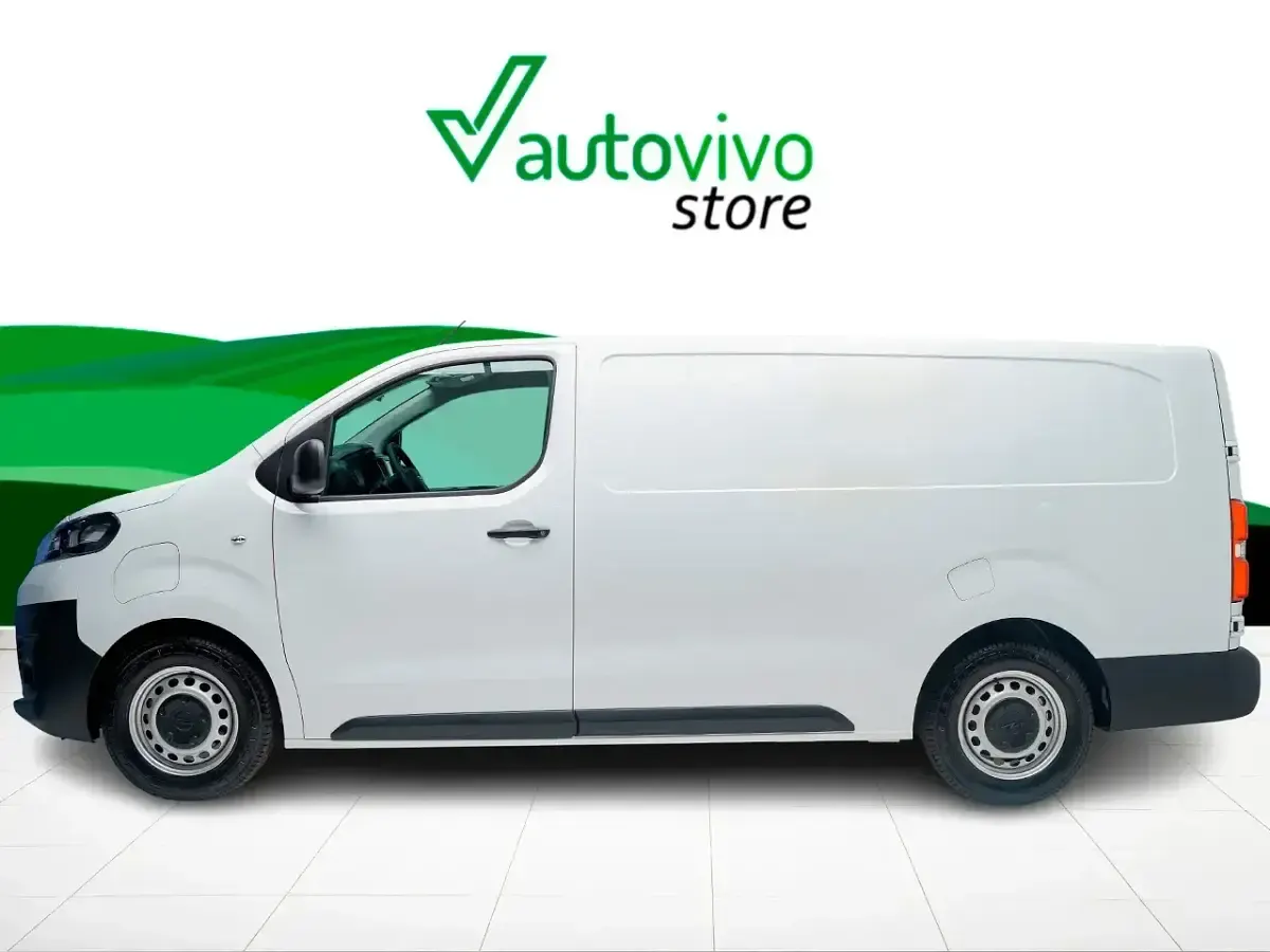 Usado Opel Vivaro 136 CV (100 kW) 2024 Blanco Monovolumen