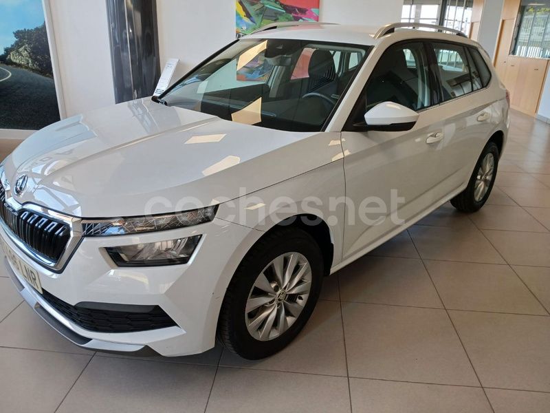 Blanco Usado 2021 Skoda Kamiq Ambition SUV | 18.600 € (Un poco caro) - Imagen 1/4